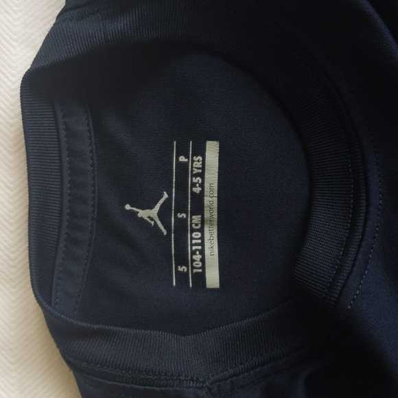 nike air jordan dri-fit long sleeve sporty activewear shirt 4-5 YRS boys - Picture 3 of 7